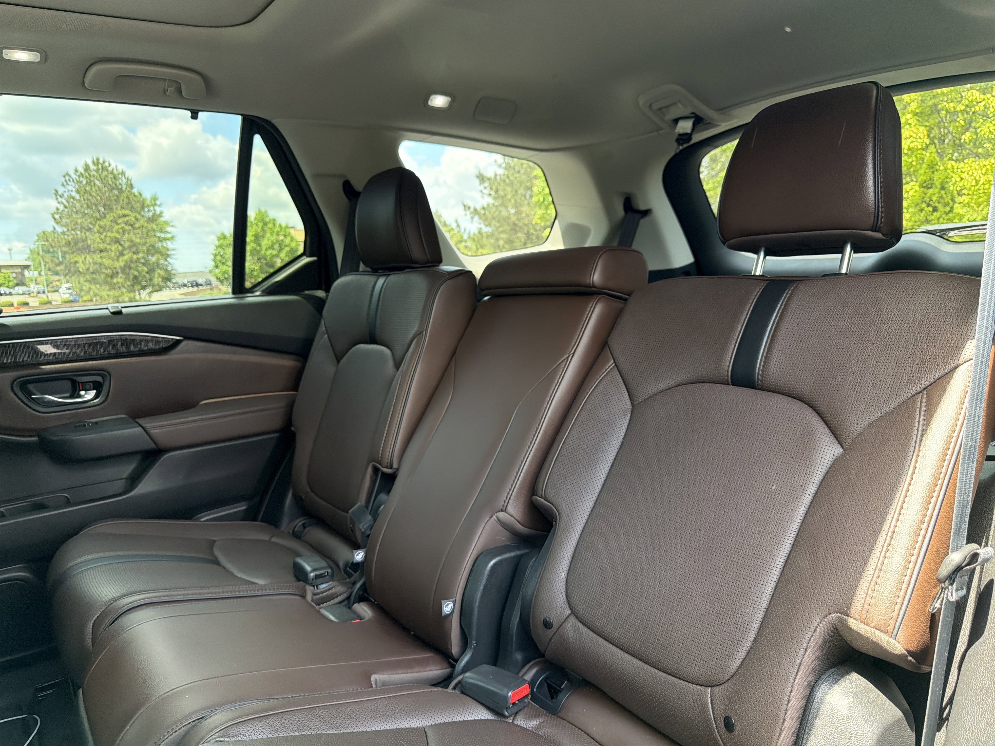 Used 2024 Honda Pilot Elite image 9