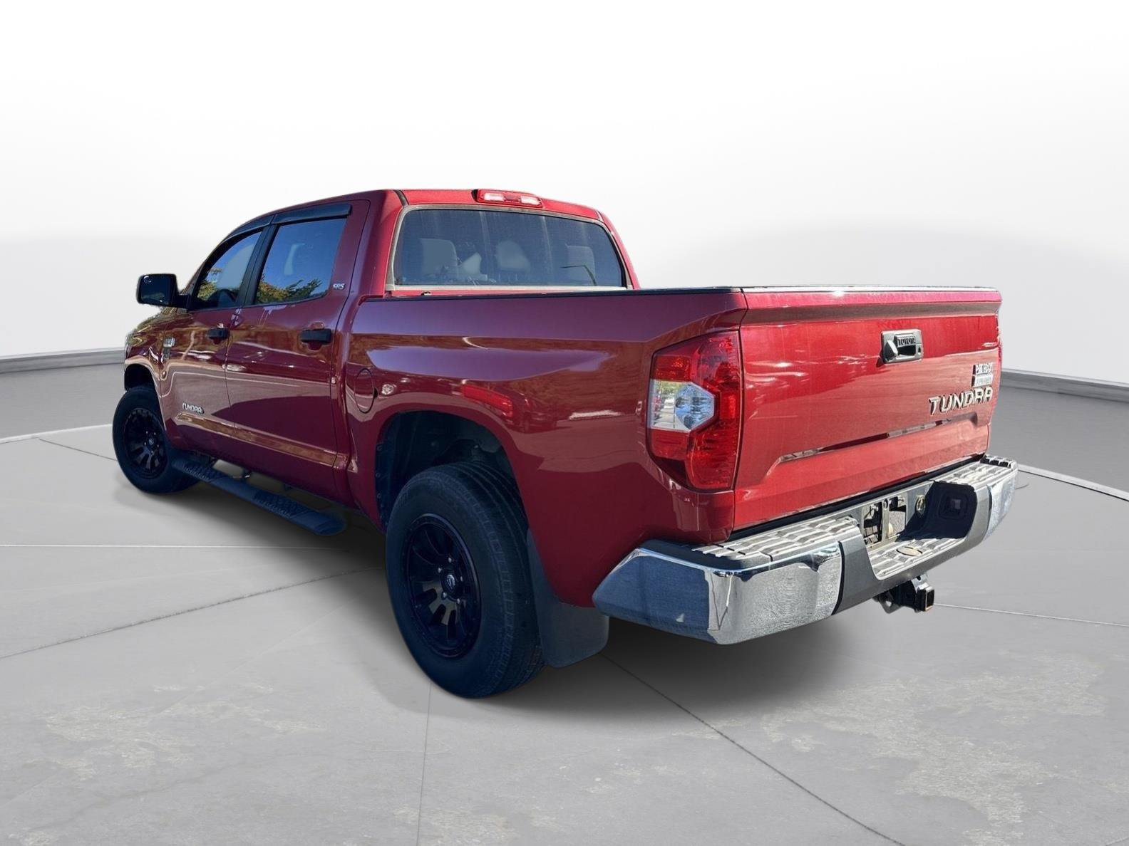 Used 2021 Toyota Tundra SR5 w/ SR5 Leather Package RWD image 8
