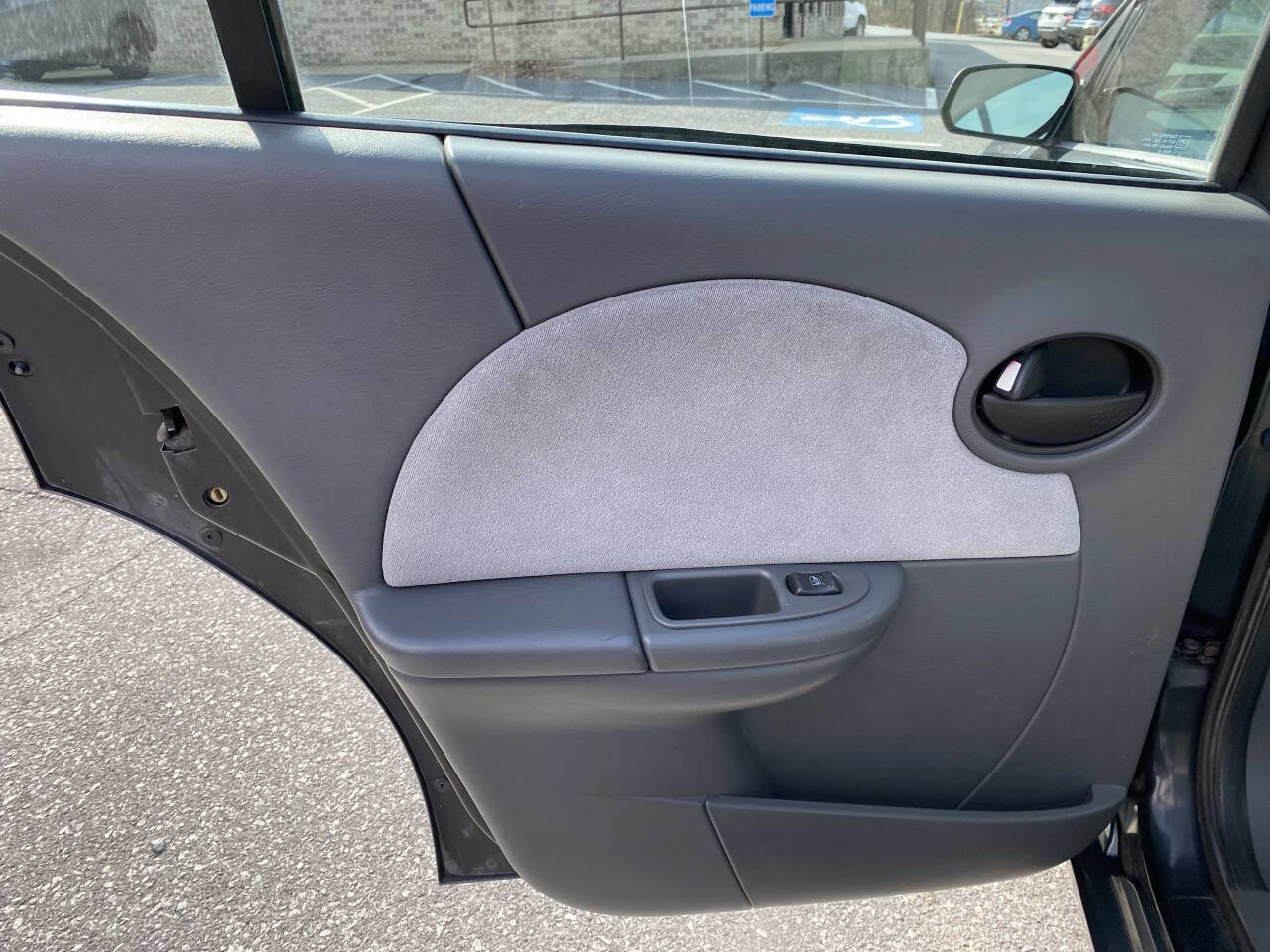 Used 2004 Saturn ION Level 3 image 13