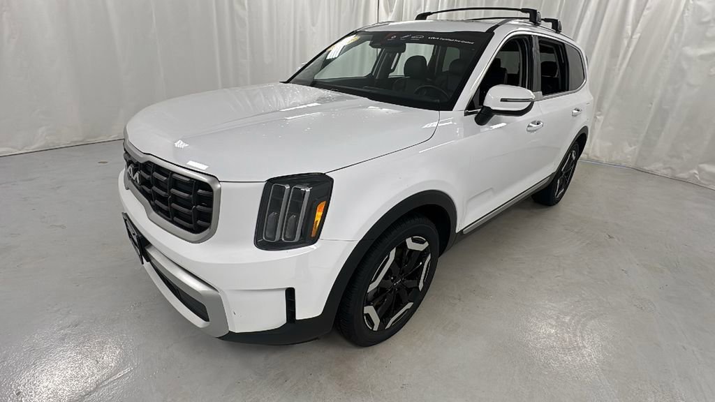 Used 2025 Kia Telluride S image 7