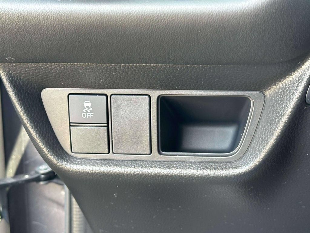 Certified 2024 Honda HR-V EX-L image 18