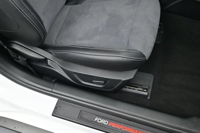 Certified 2020 Ford Mustang Shelby GT350 w/ Technology Package RWD image 40