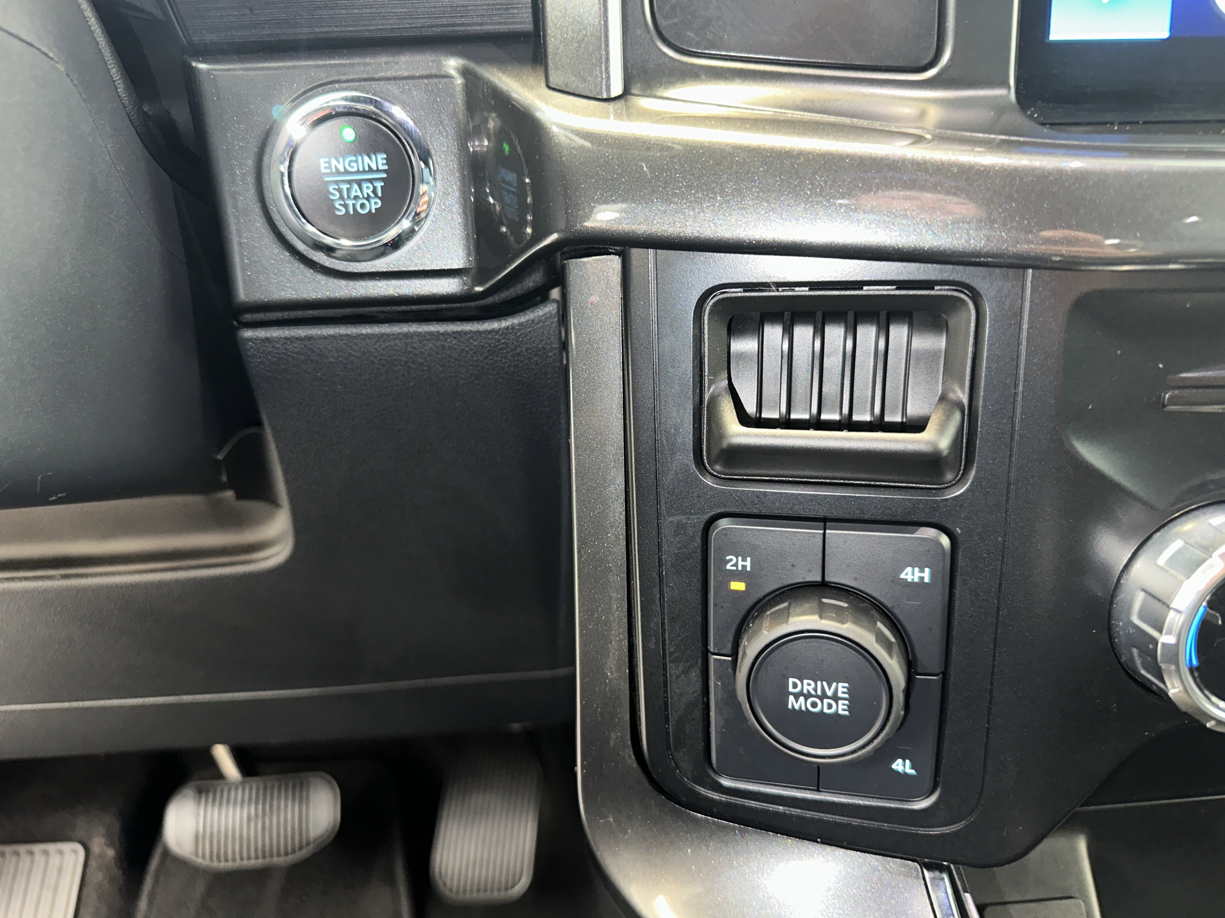 Used 2023 Ford F150 XLT w/ Equipment Group 302A High image 32