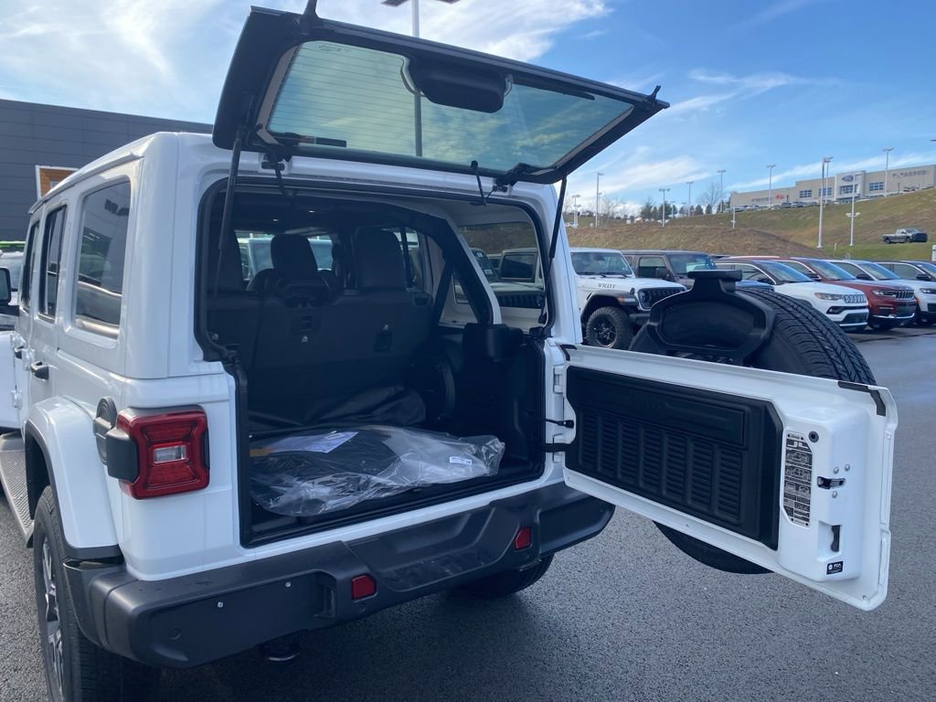 New 2026 Jeep Wrangler Sahara image 18