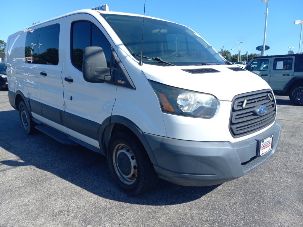 Used 2015 Ford Transit 150 130 Low Roof RWD image 3