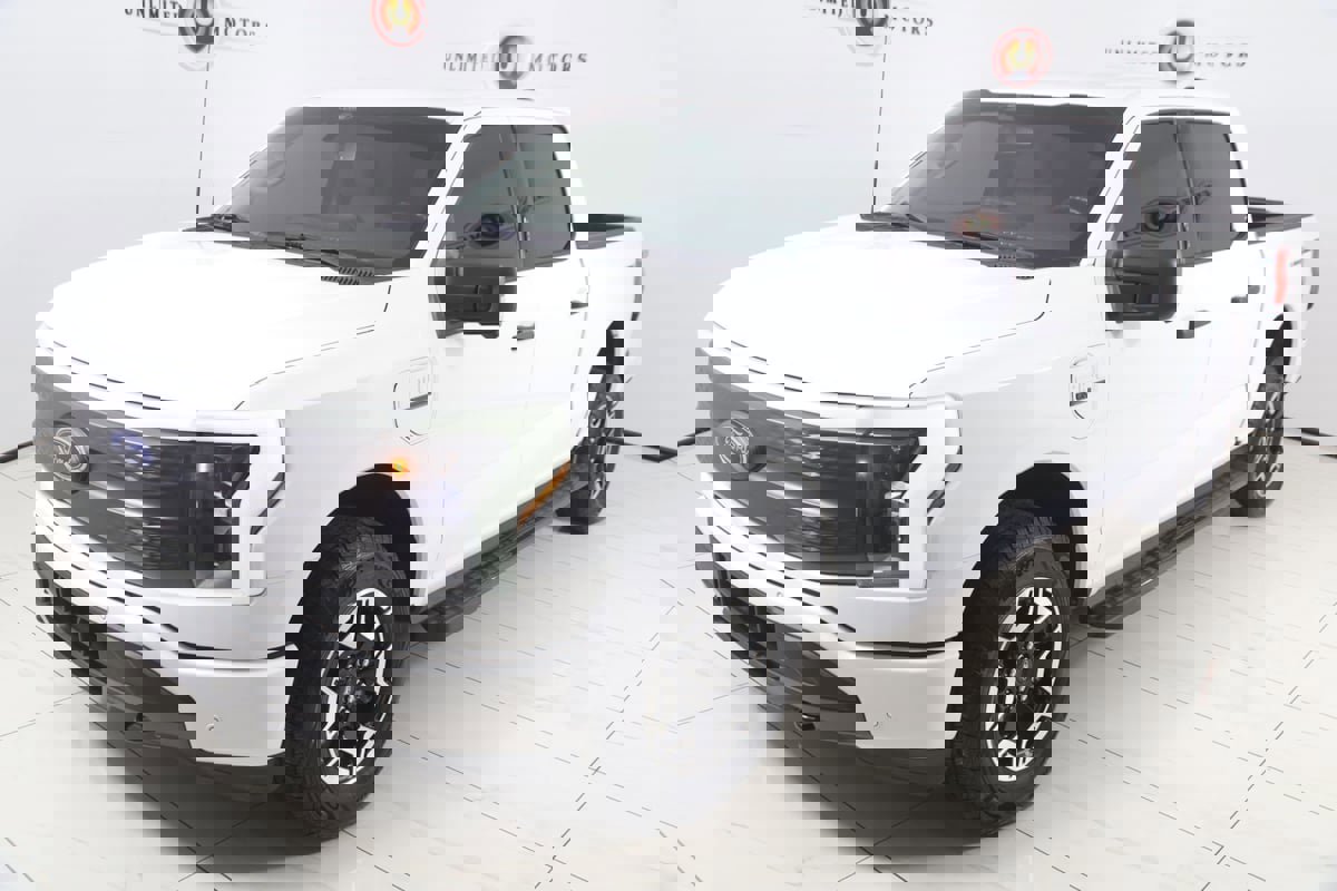 Used 2022 Ford F150 Lightning XLT w/ Tow Technology Package image 20