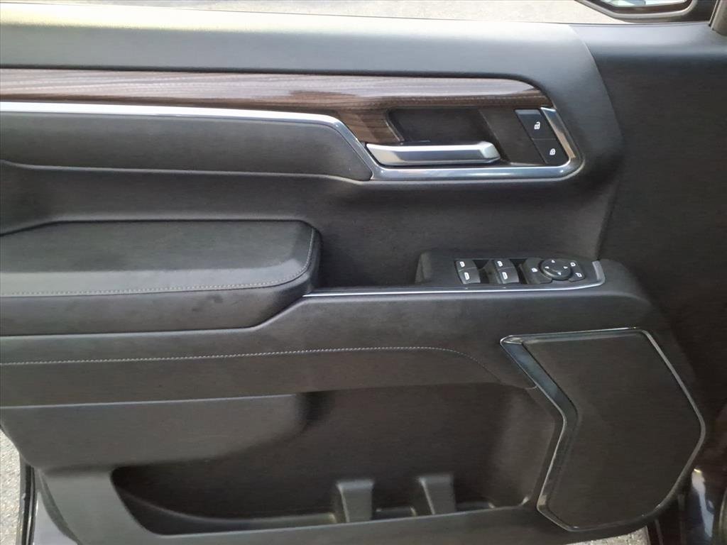 Used 2024 Chevrolet Silverado 1500 LT image 16