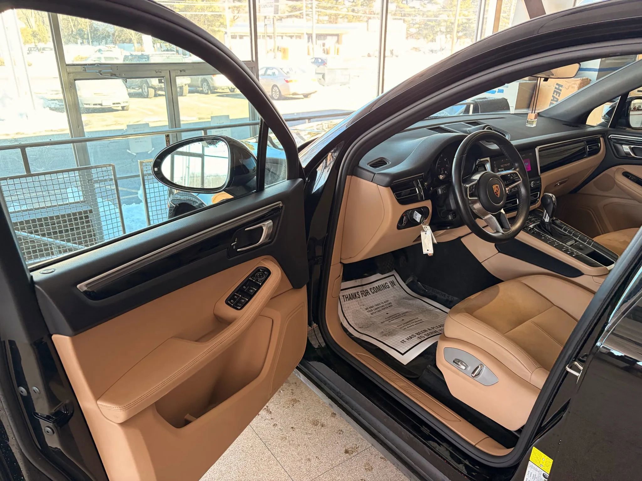 Used 2020 Porsche Macan Sport Edition image 10