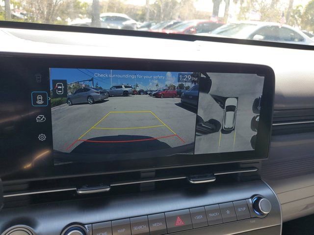 Used 2025 Hyundai Kona Limited image 24