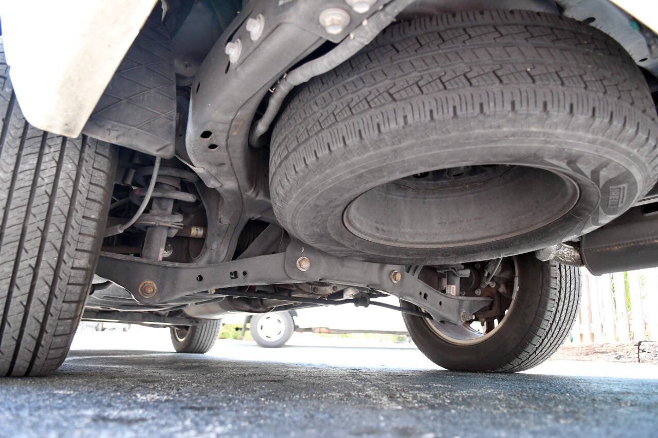 Used 2014 Lincoln Navigator L 2WD image 10