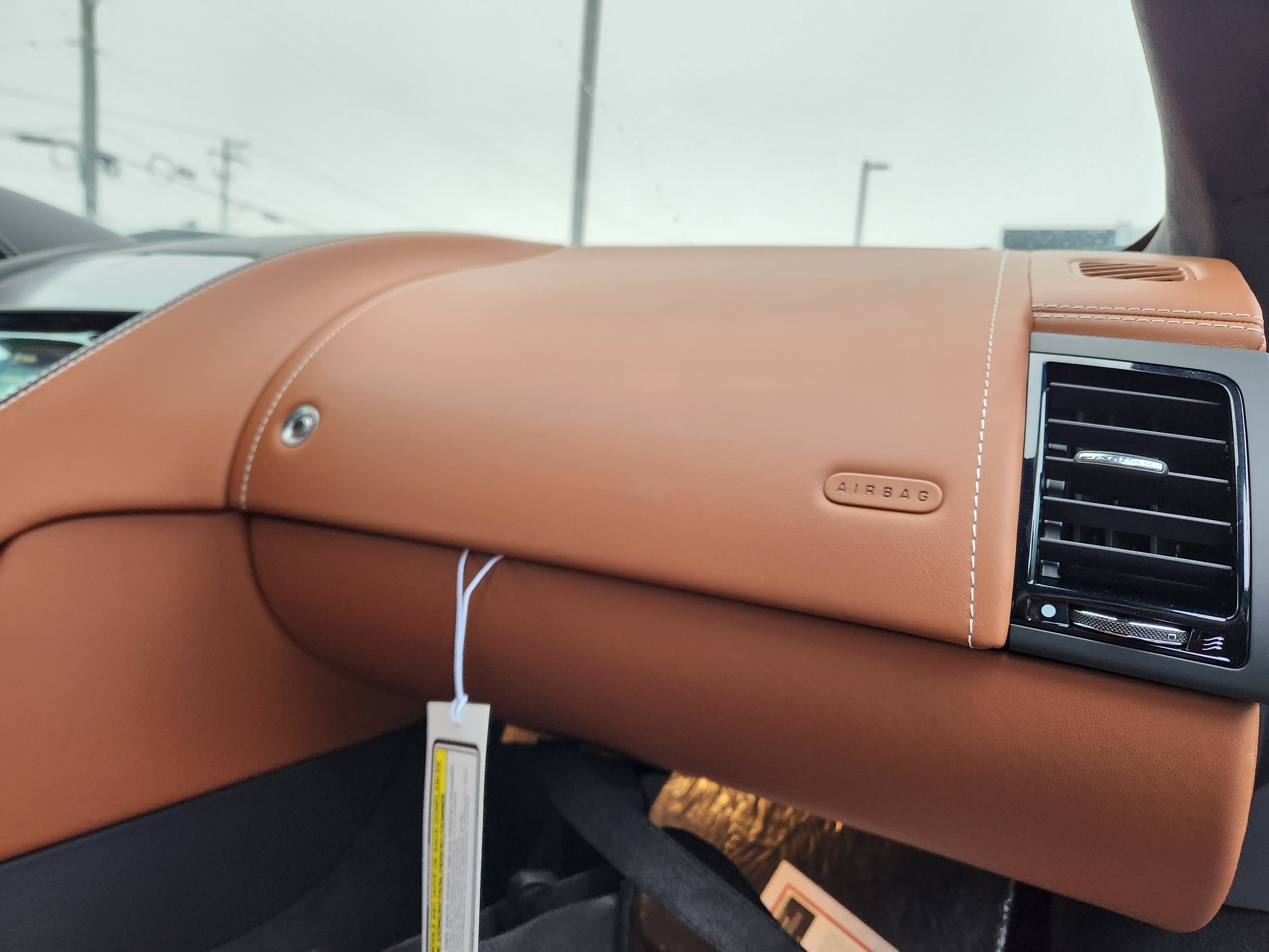 Used 2024 Jaguar F-TYPE R AWD/4WD image 12