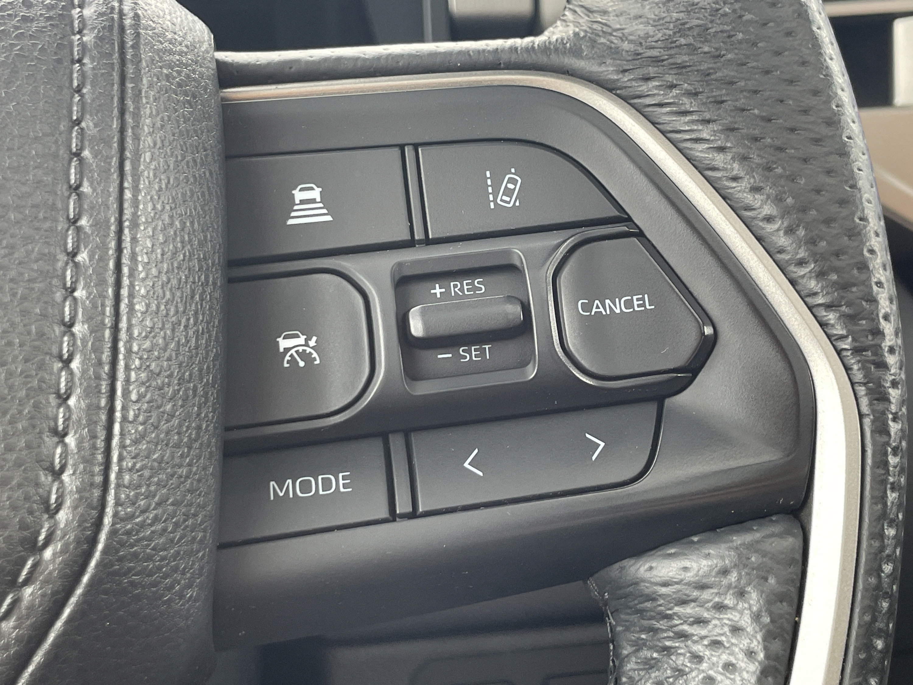 Used 2025 Toyota Tundra Limited w/ TRD Off-Road Package AWD/4WD image 18