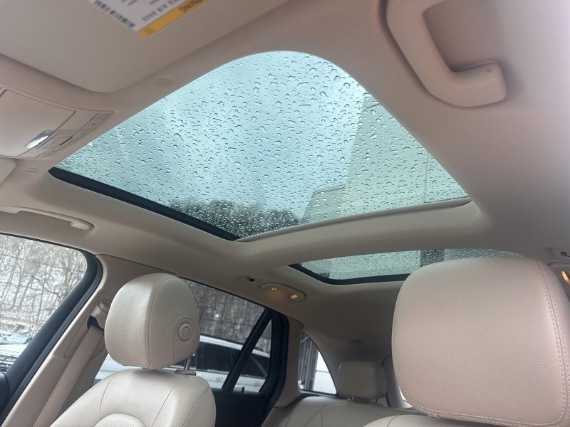 Used 2021 Mercedes-Benz GLC 300 4MATIC image 41