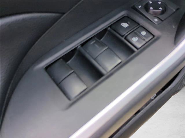 Used 2019 Toyota RAV4 LE FWD image 12