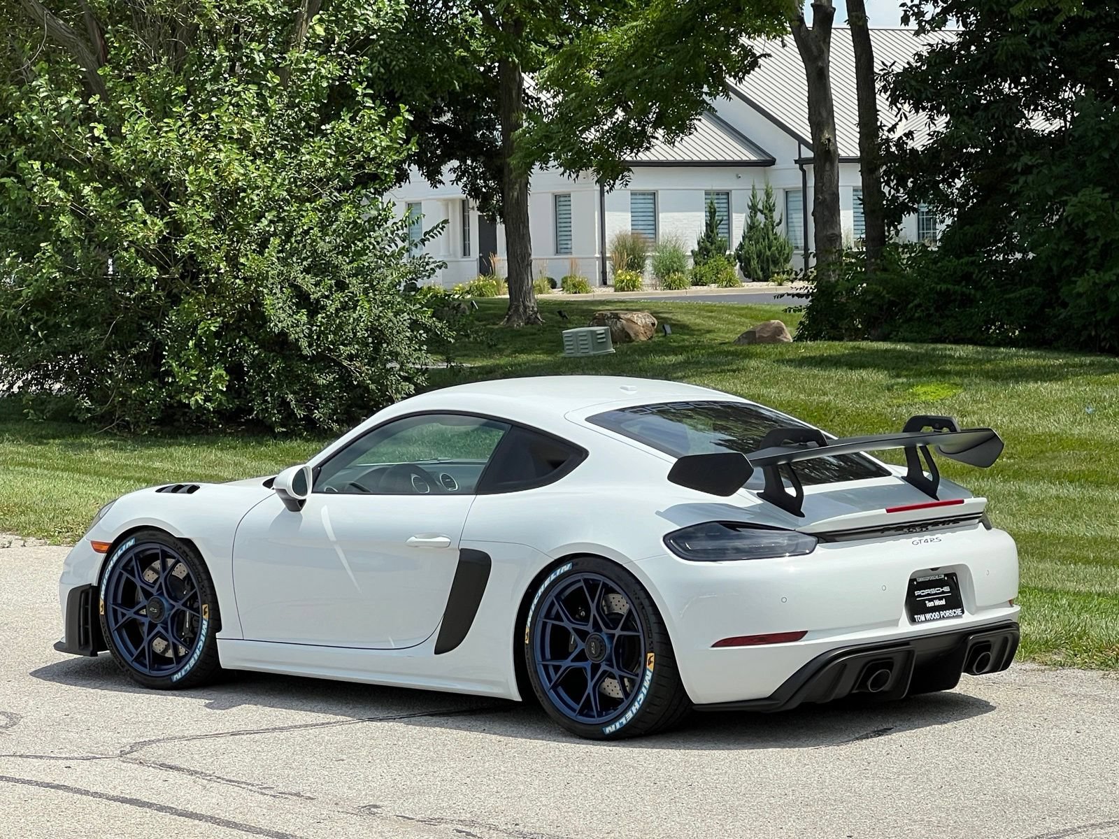 Certified 2024 Porsche 718 Cayman GT4 RS w/ Accent Package Logos RWD image 3
