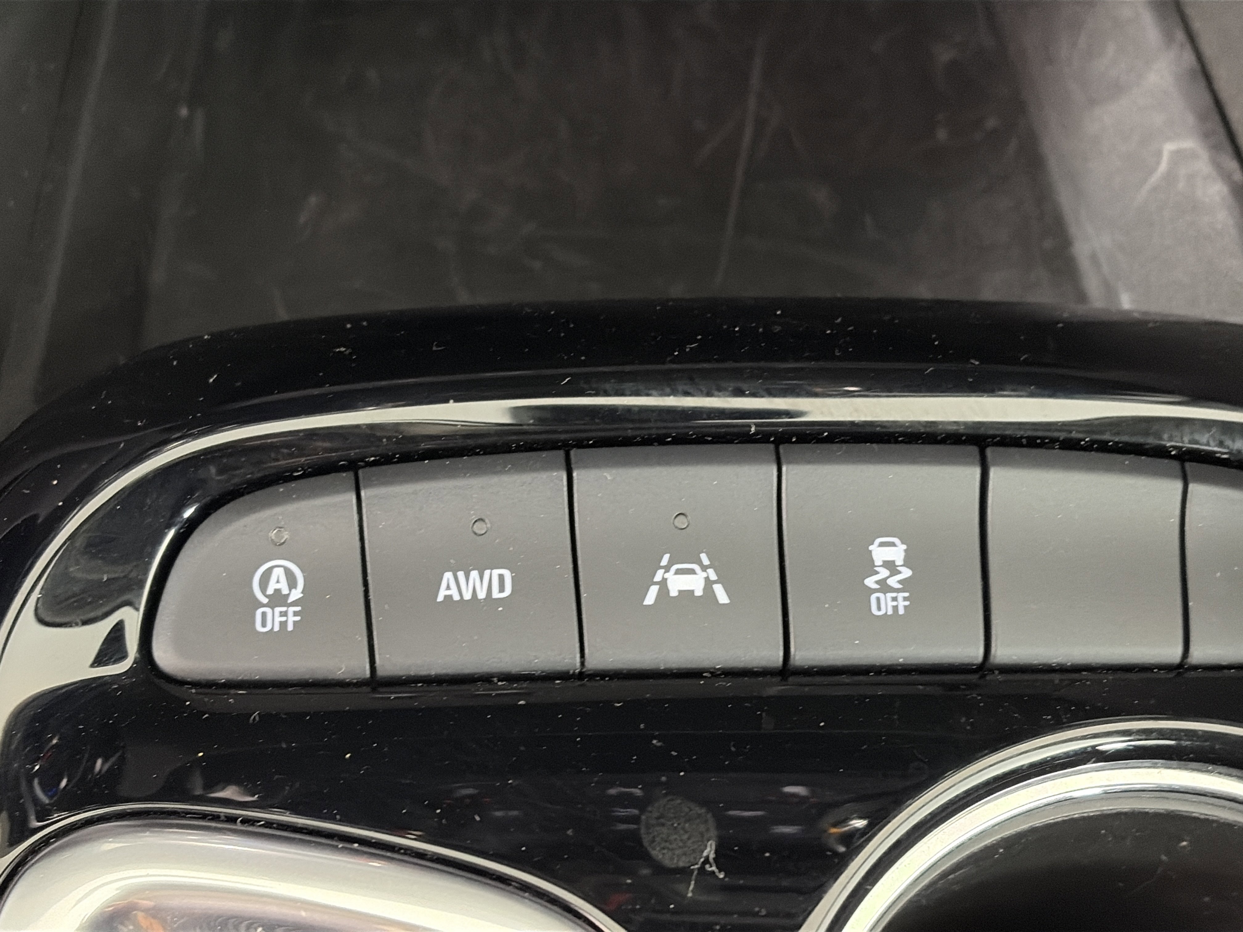 Certified 2024 Buick Encore GX Sport Touring w/ Comfort Package AWD/4WD image 26