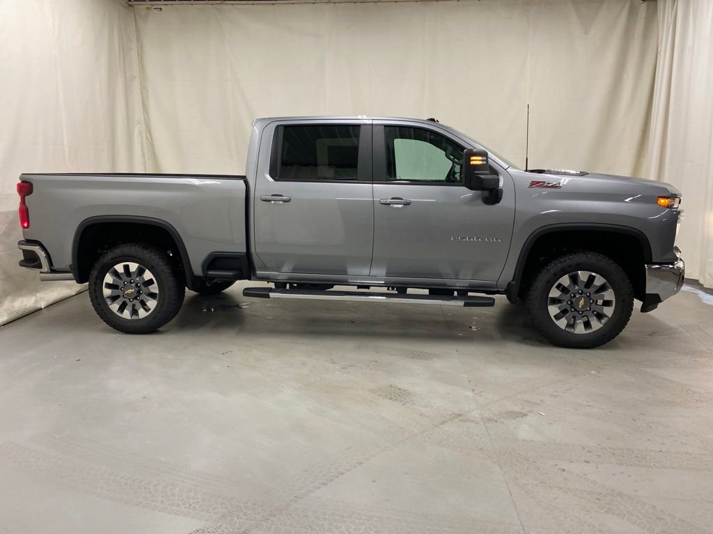 New 2026 Chevrolet Silverado 2500 LT w/ All Star Edition AWD/4WD image 9
