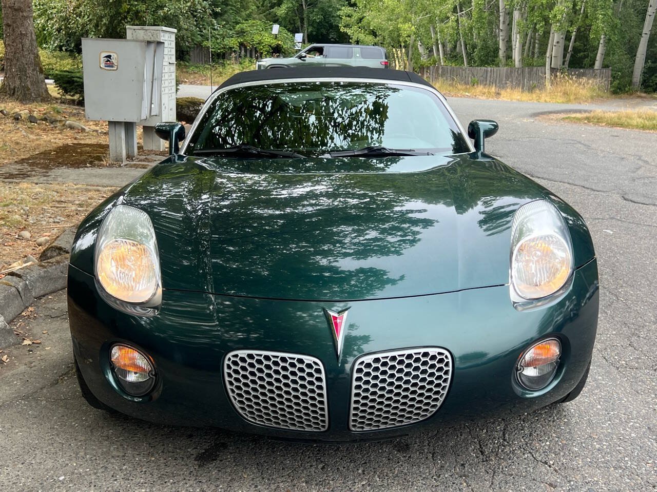 Used 2006 Pontiac Solstice Convertible w/ Premium Package RWD image 8