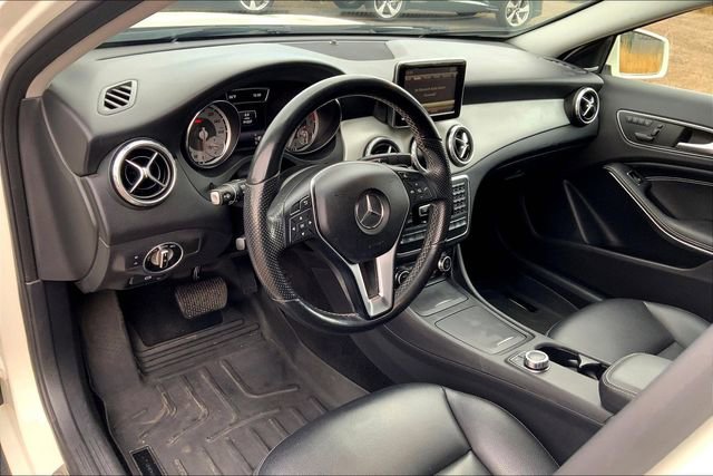 Used 2015 Mercedes-Benz GLA 250 4MATIC image 14