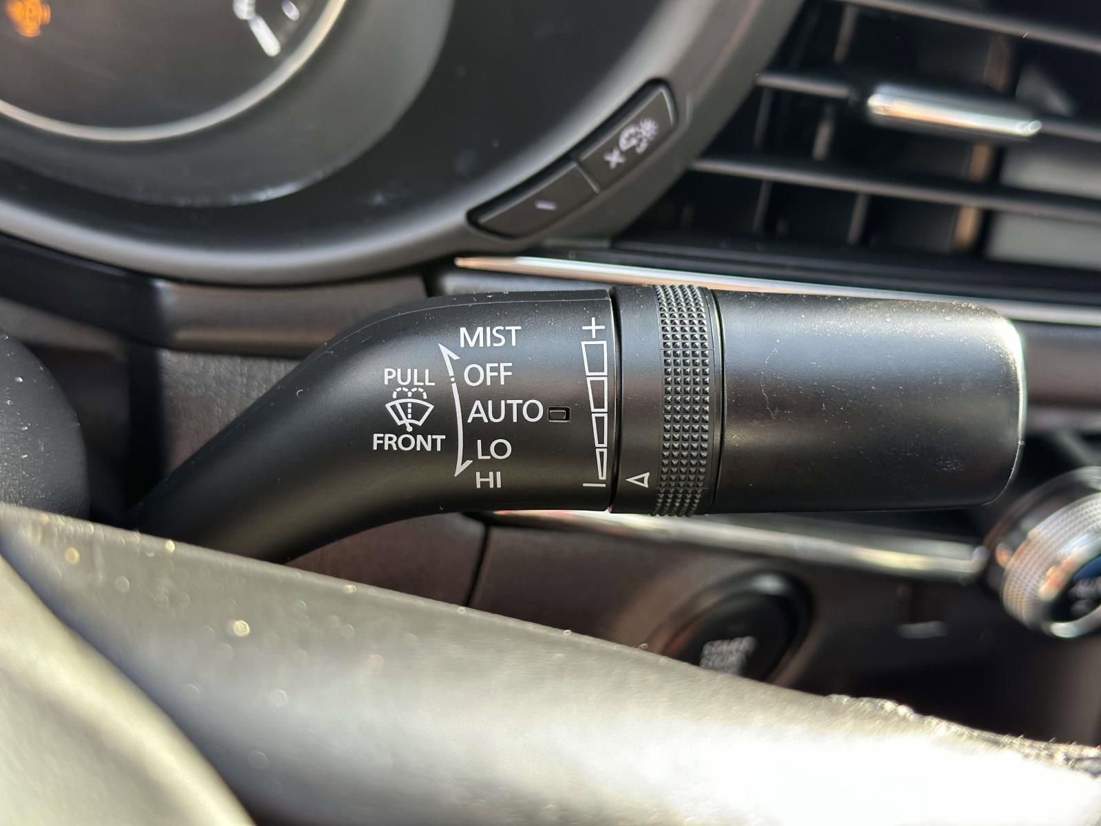 Used 2022 MAZDA MAZDA3 s image 17