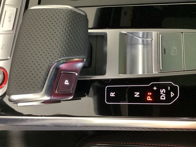 New 2025 Audi RS Q8 performance image 26