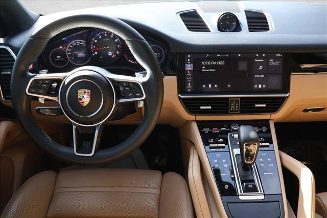 Used 2019 Porsche Cayenne AWD/4WD image 24