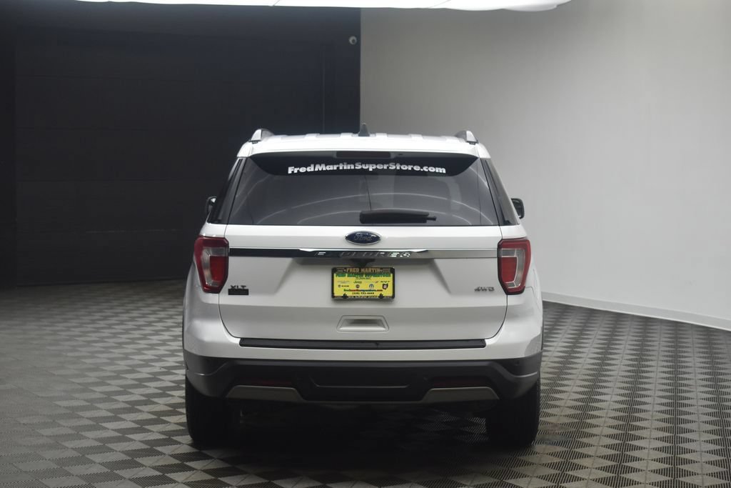 Used 2019 Ford Explorer XLT AWD/4WD image 6