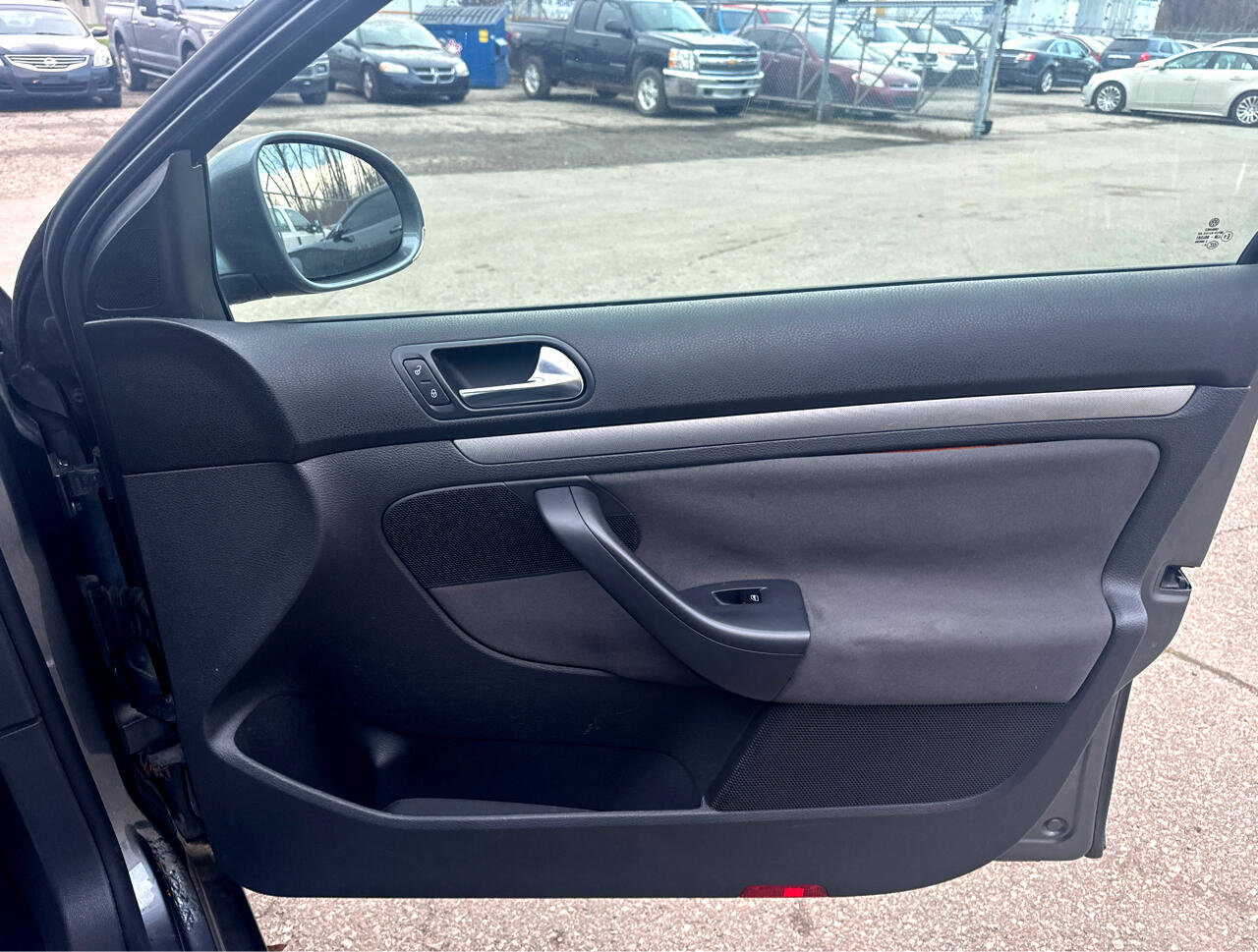 Used 2009 Volkswagen Jetta S FWD image 14