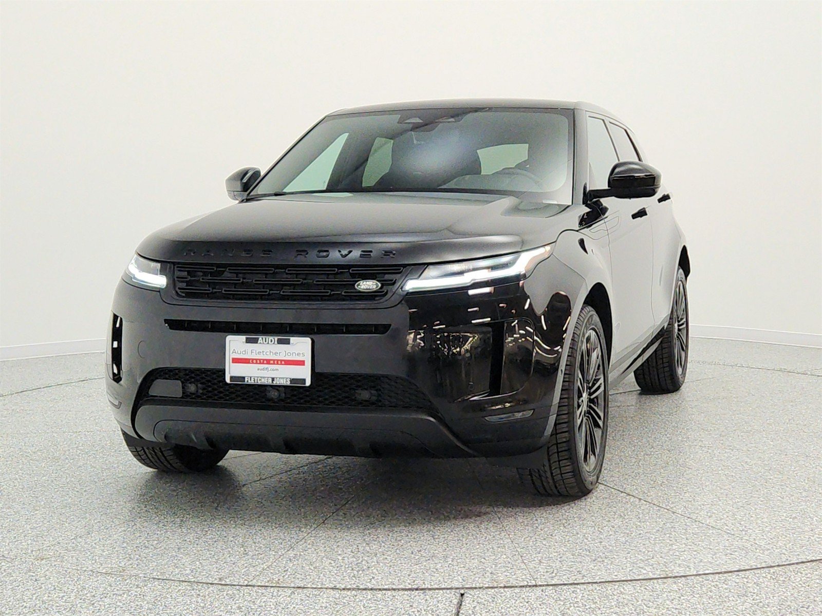 Used 2025 Land Rover Range Rover Evoque S AWD/4WD image 2