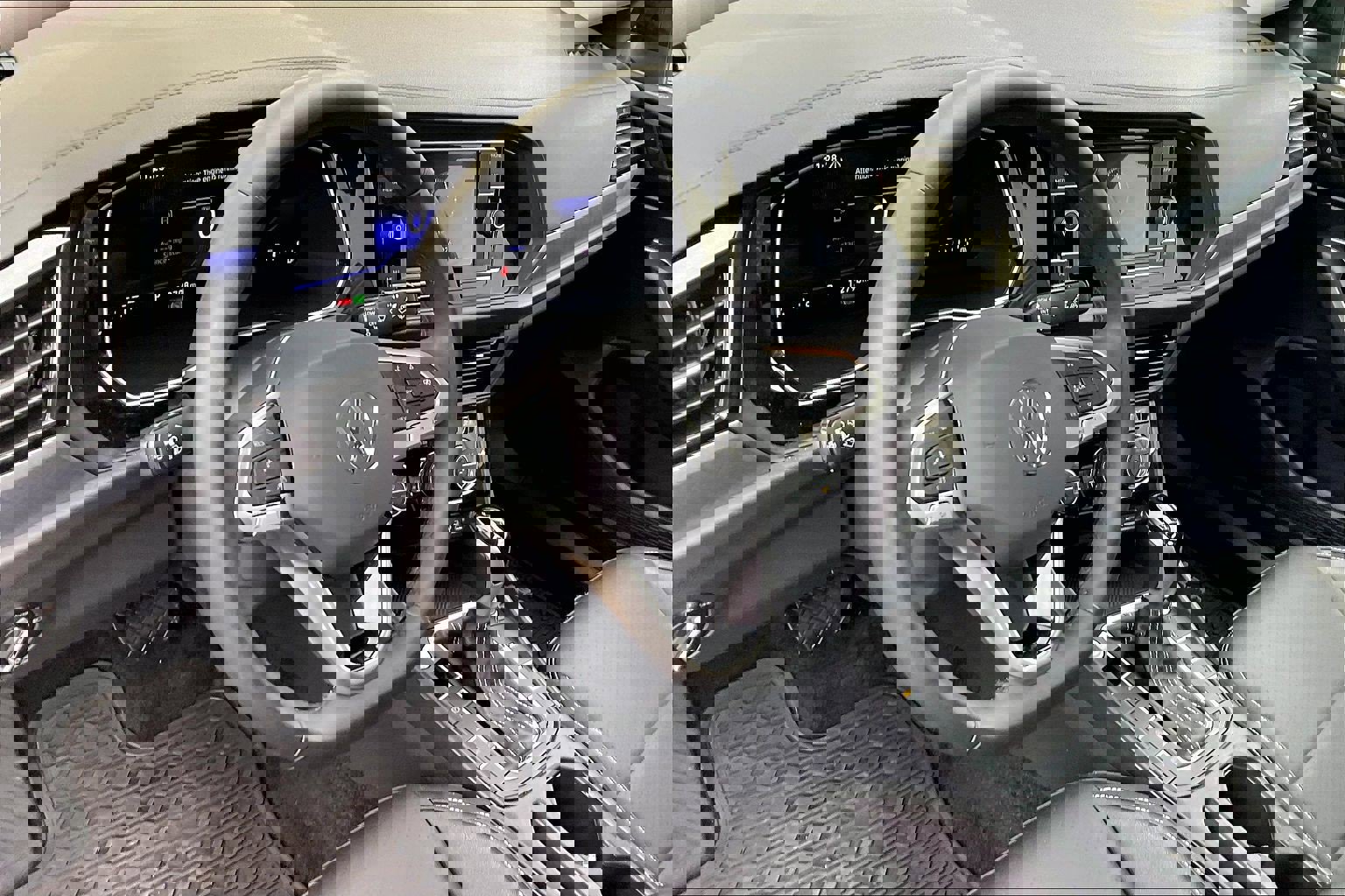 Certified 2024 Volkswagen Jetta SE w/ Panoramic Sunroof Package image 14