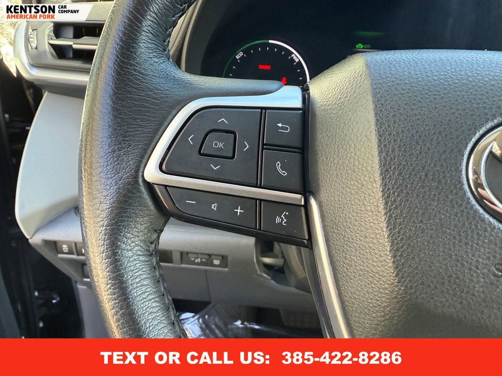 Used 2024 Toyota Sienna XLE image 20