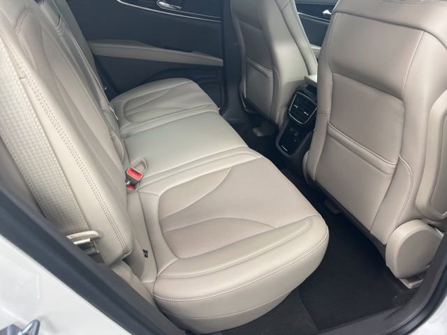 Used 2023 Lincoln Nautilus Reserve AWD/4WD image 23