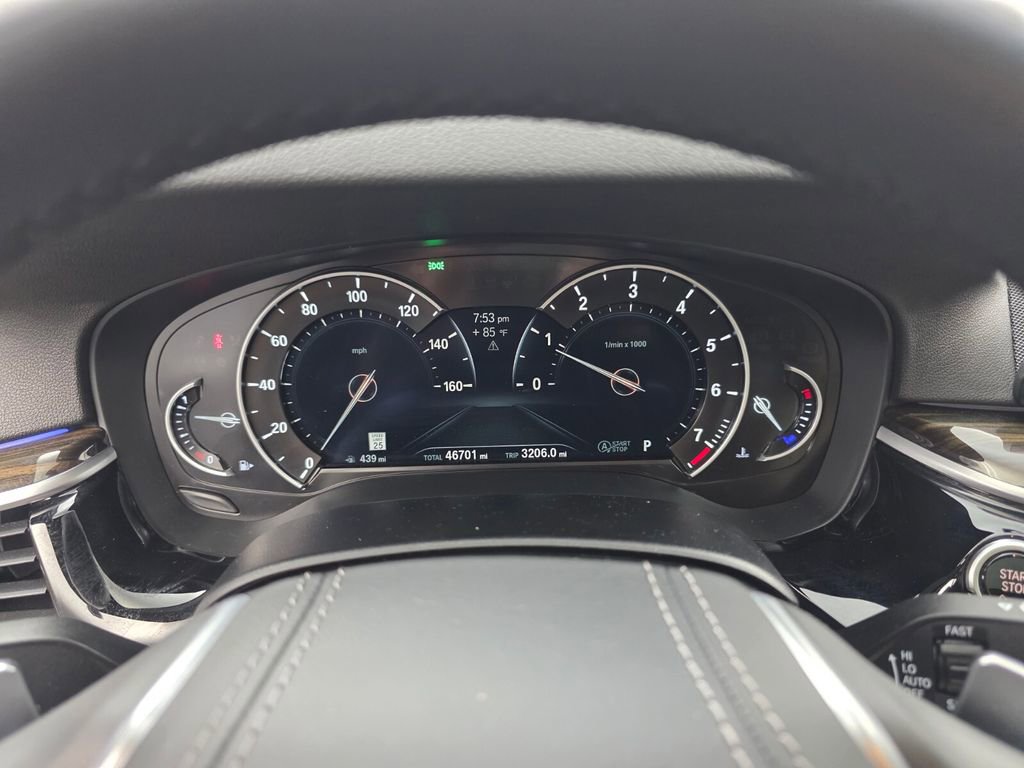 Used 2019 BMW 530i w/ Convenience Package RWD image 21