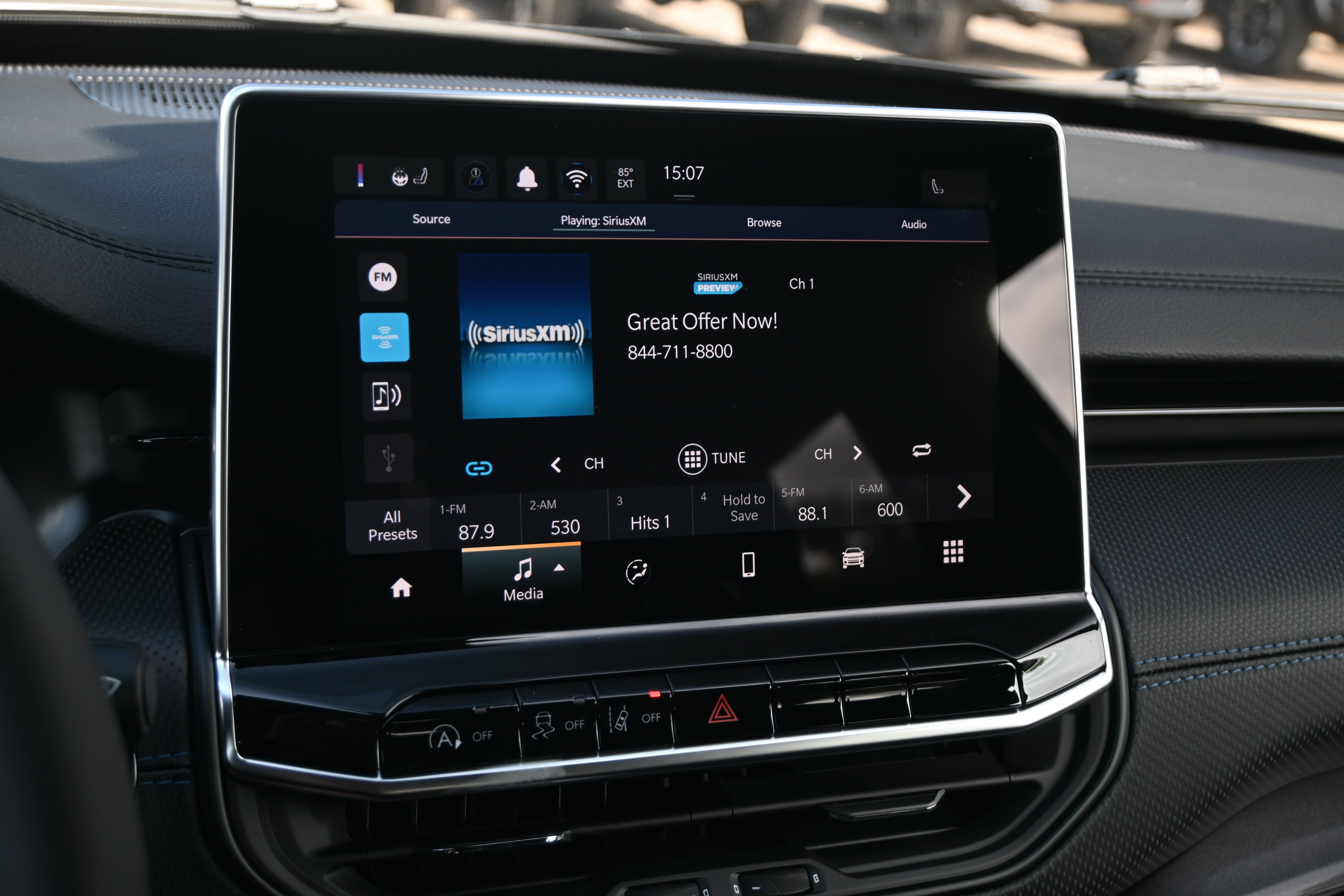 New 2026 Jeep Compass Latitude AWD/4WD image 25
