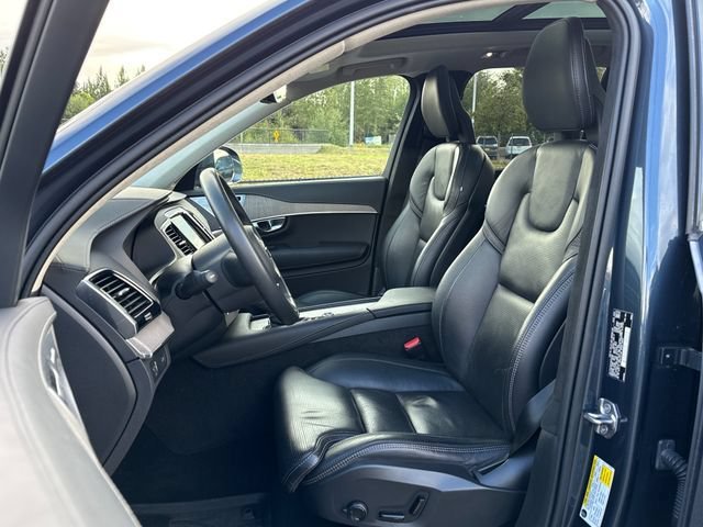 Used 2021 Volvo XC90 T6 Inscription w/ Lounge Package AWD/4WD image 18