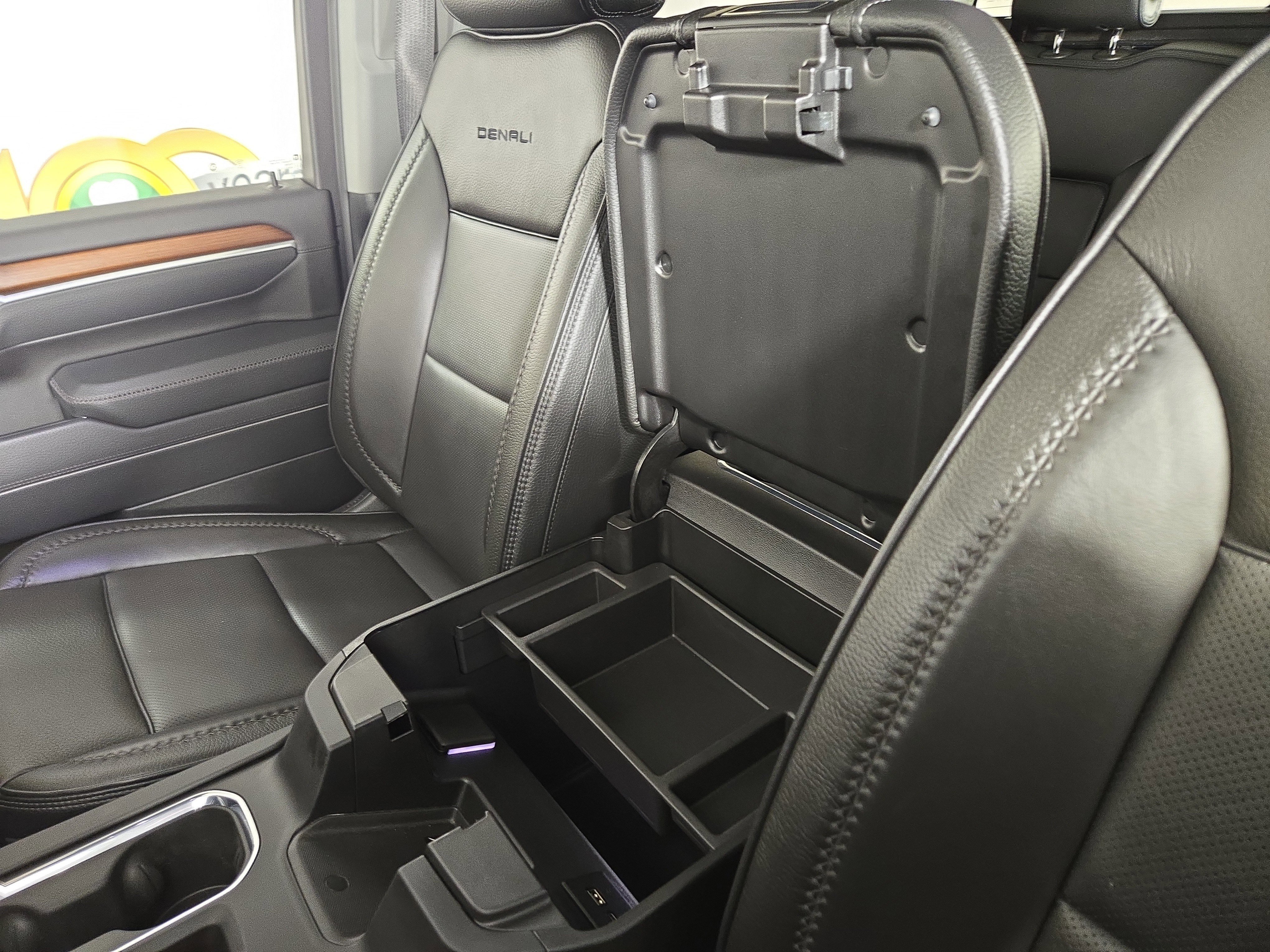 Certified 2025 GMC Sierra 3500 Denali w/ Denali Reserve Package image 28