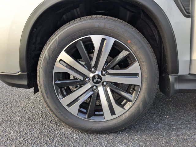 New 2027 Mitsubishi Outlander Sport ES AWD/4WD image 32