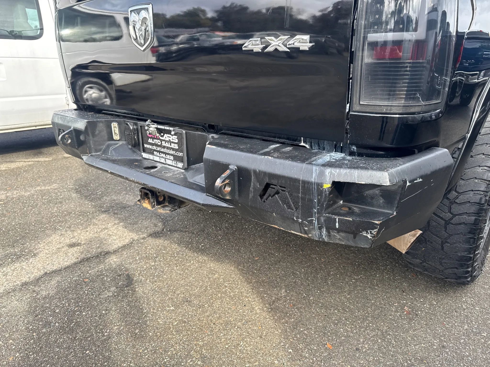 Used 2014 RAM 3500 Laramie w/ Black Appearance Group image 10