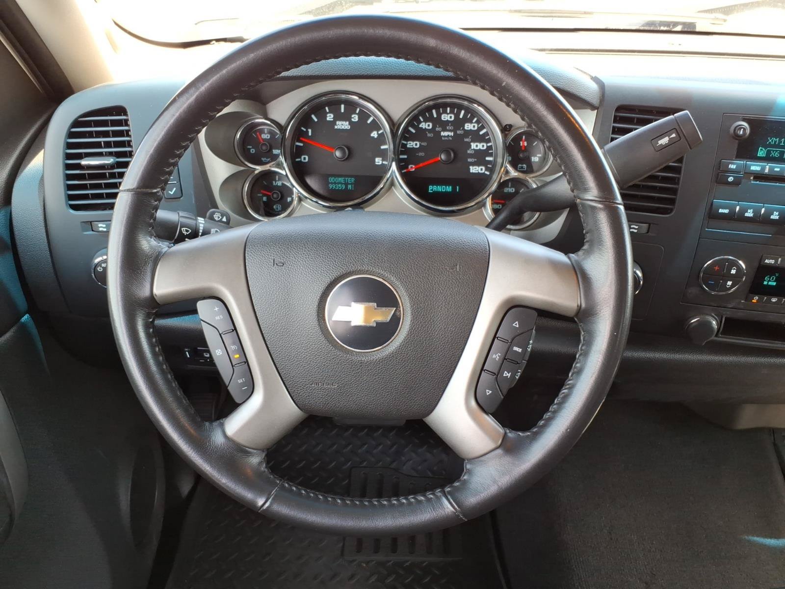 Used 2008 Chevrolet Silverado 2500 LT w/ 1LT Convenience Package AWD/4WD image 23
