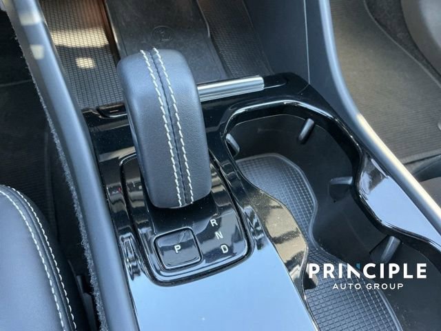 Certified 2021 Volvo XC40 P8 Recharge w/ Advanced Package image 15