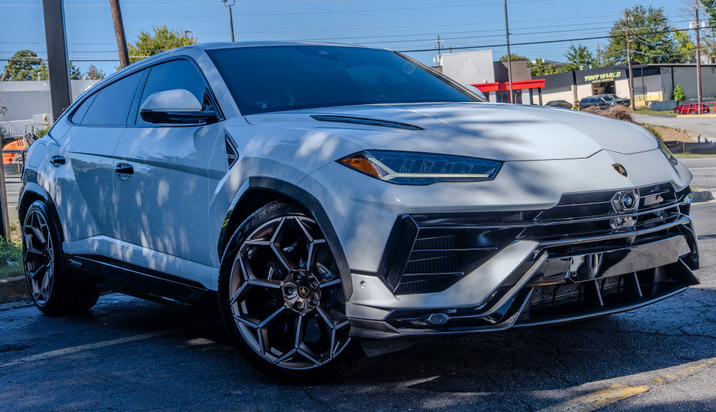Used 2024 Lamborghini Urus Performante AWD/4WD image 3