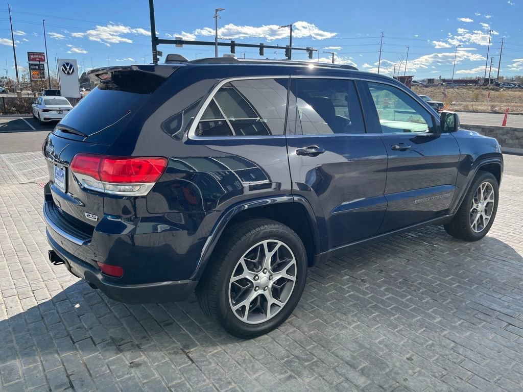 Used 2018 Jeep Grand Cherokee Limited image 7