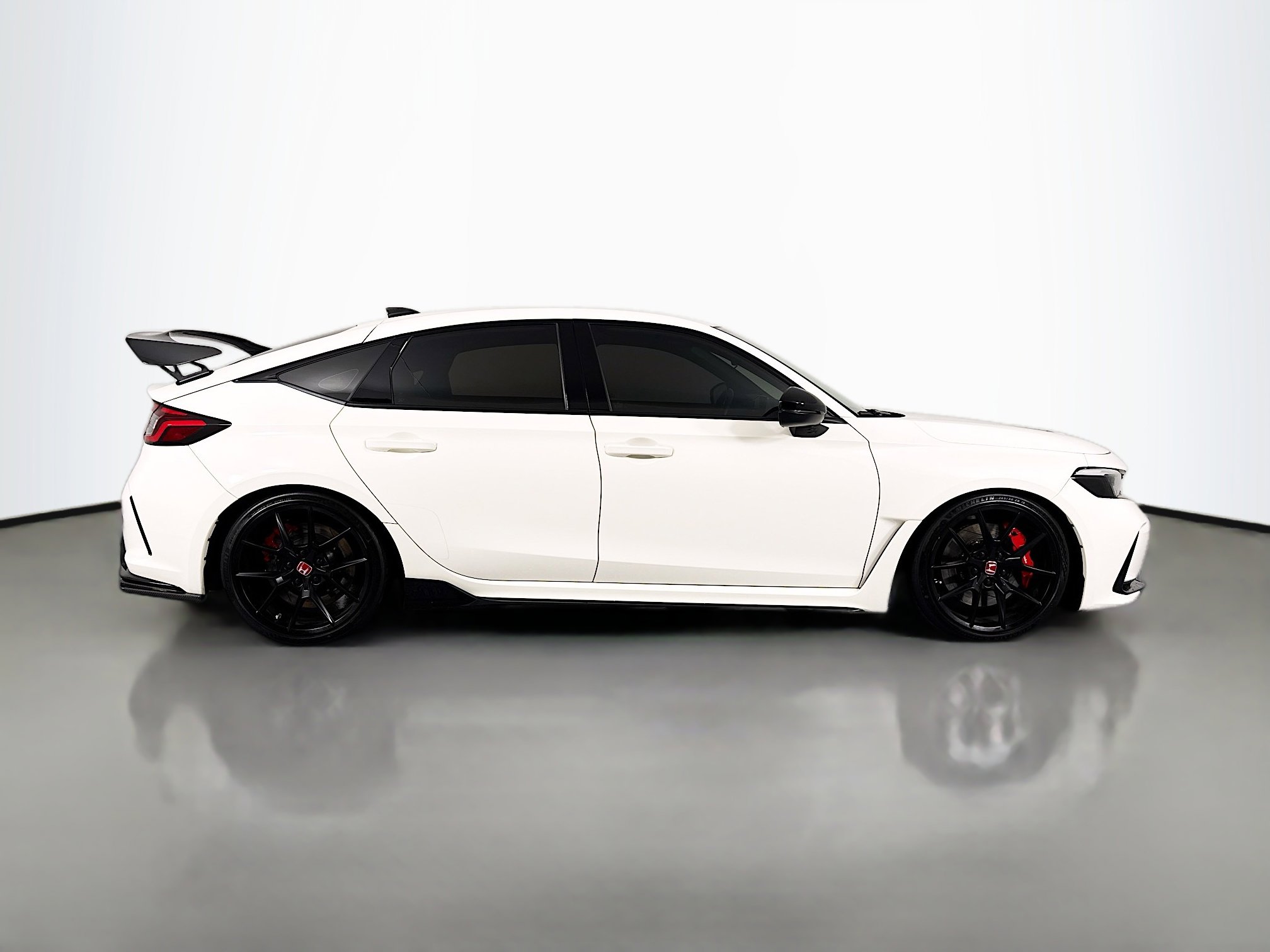 Used 2023 Honda Civic Type R image 4