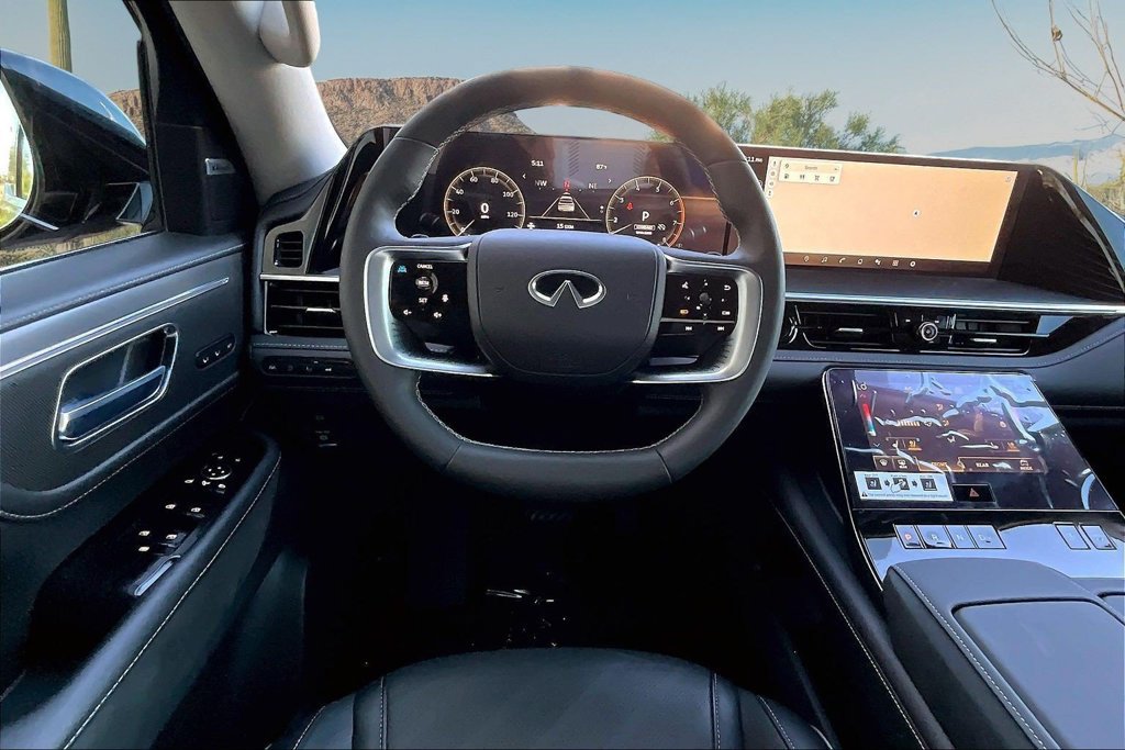 Used 2026 INFINITI QX80 Luxe w/ Cargo Package RWD image 5