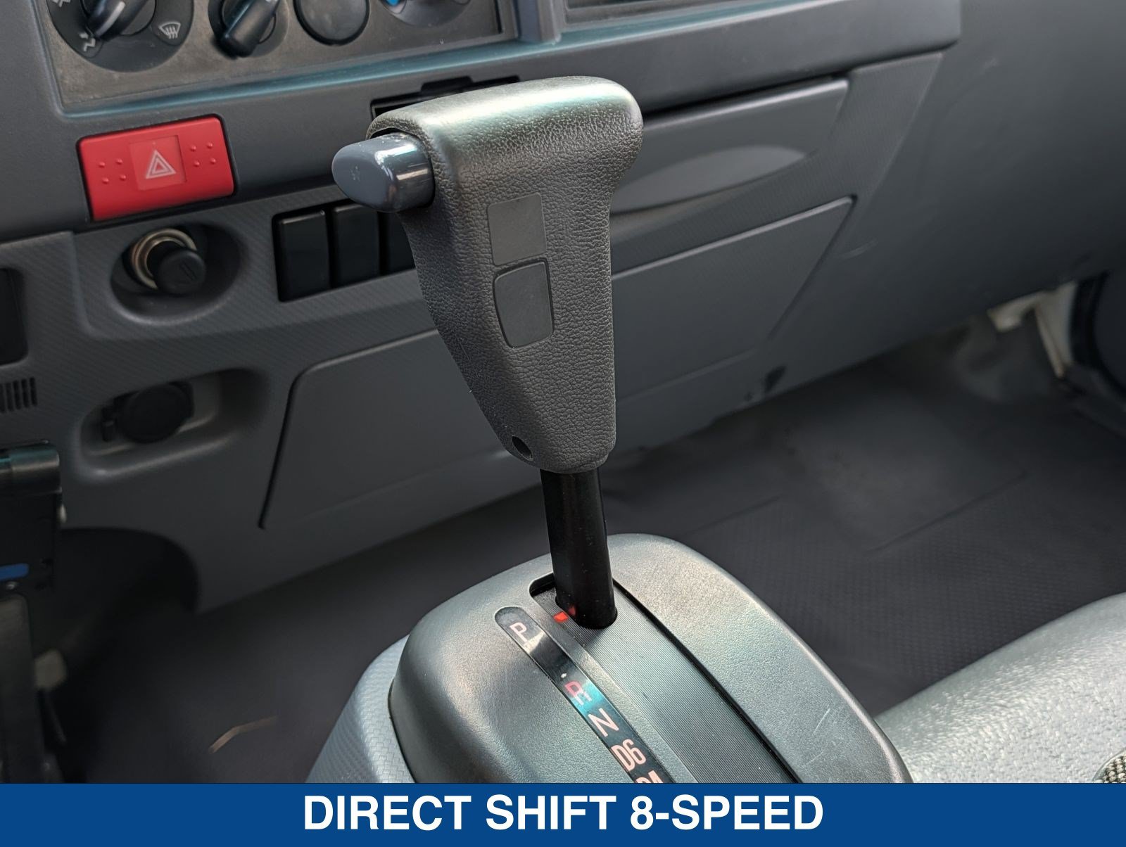 Used 2018 Isuzu NPR RWD image 27