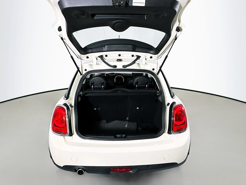 Used 2021 MINI Cooper 2-Door Hardtop FWD image 25