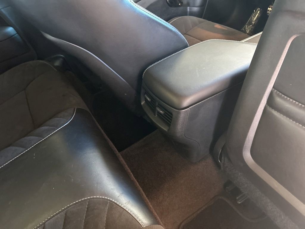 Used 2015 Dodge Challenger SRT Hellcat image 30