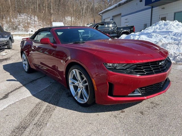 Used 2020 Chevrolet Camaro LT w/ RS Package image 2