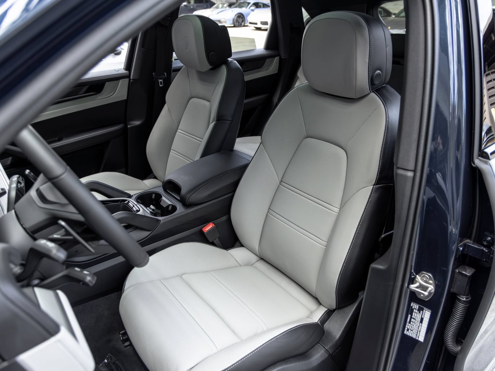 New 2026 Porsche Cayenne AWD/4WD image 5