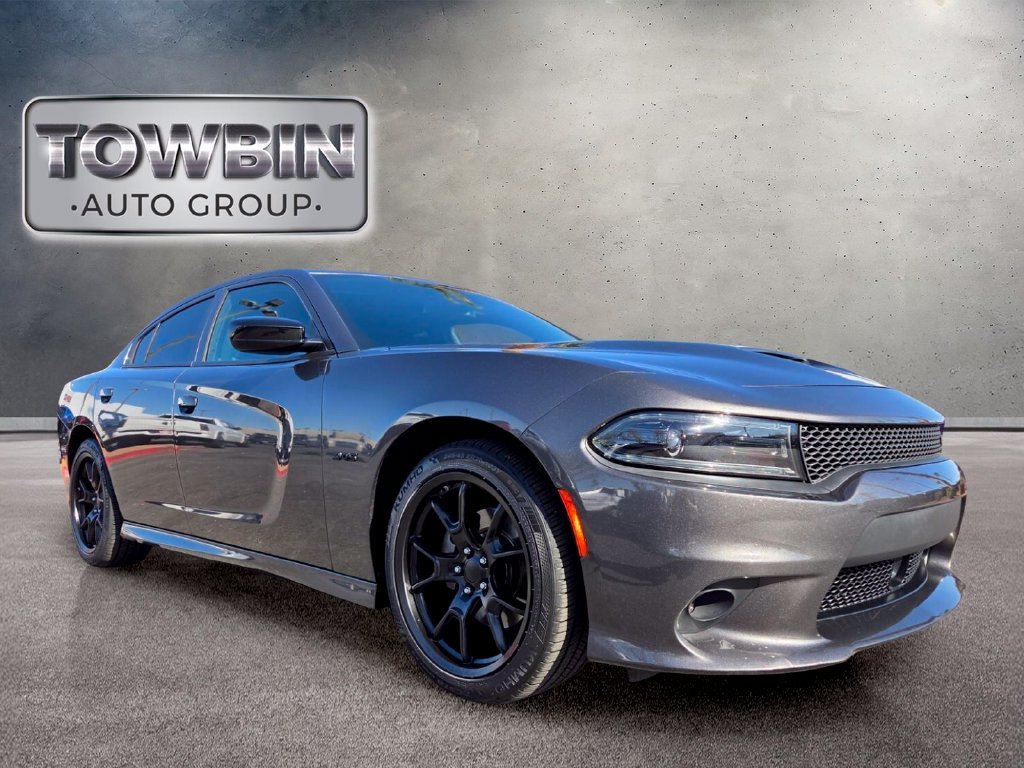 Used 2023 Dodge Charger R/T w/ Plus Group RWD image 2